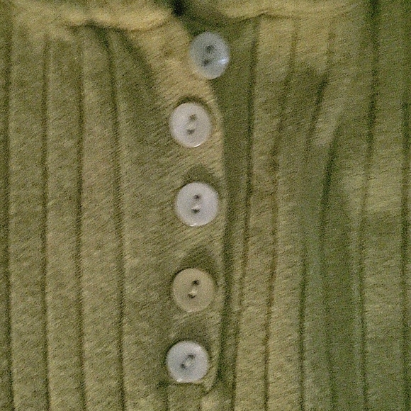 YesStyle Shinsei Long Sleeve Plain Knit Top - Picture 3 of 6